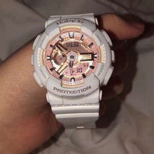 White and rose gold BABY gshock